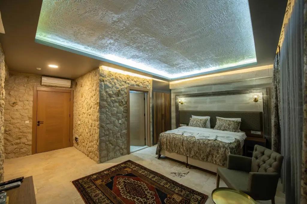 Ahiyan Hotel 0*