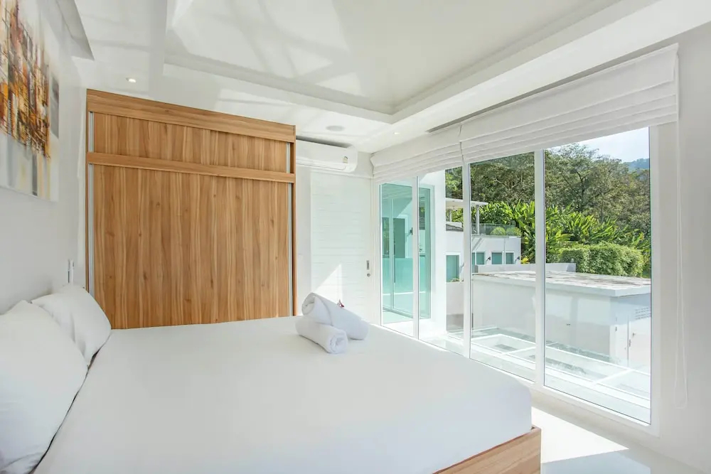 Elegant Designer 4BR Pool Villa Skylight 0*