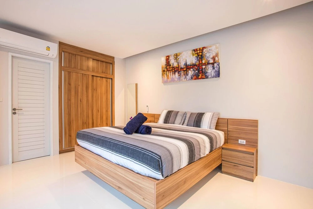 Elegant Designer 4BR Pool Villa Skylight 0*