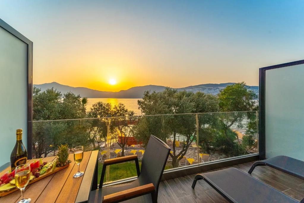 Kalkan Beach Park Hotel 0*