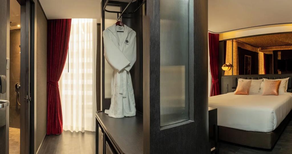 The Gravitique Hotel Khaosan 4*