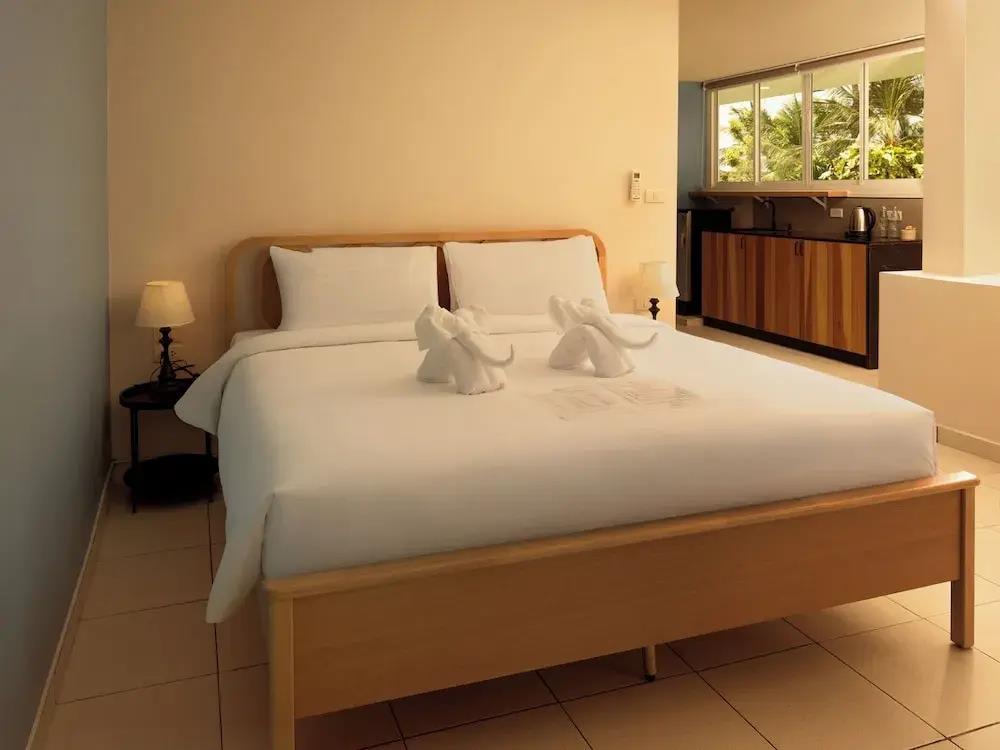 Lenny's Hotels 2*