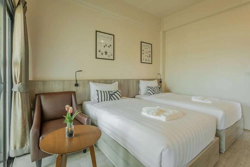 Angpao Hotel 2*