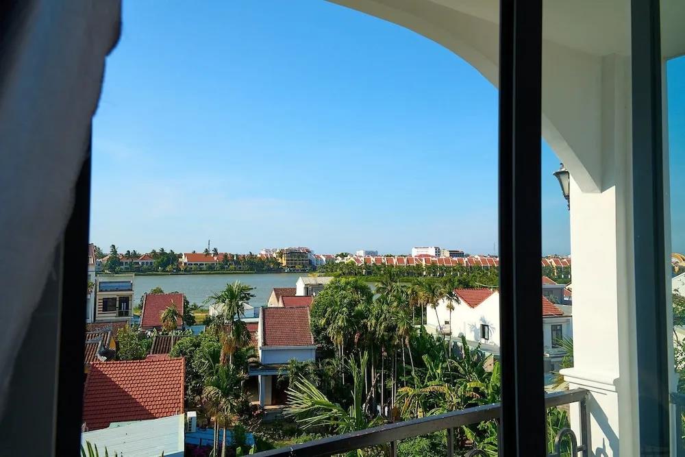 Legend Oasis Boutique Hoi An Hotel 3*