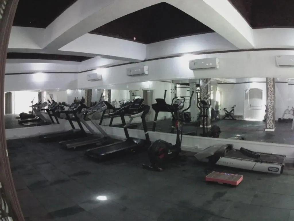 Dolphin Continental Hotel 3*