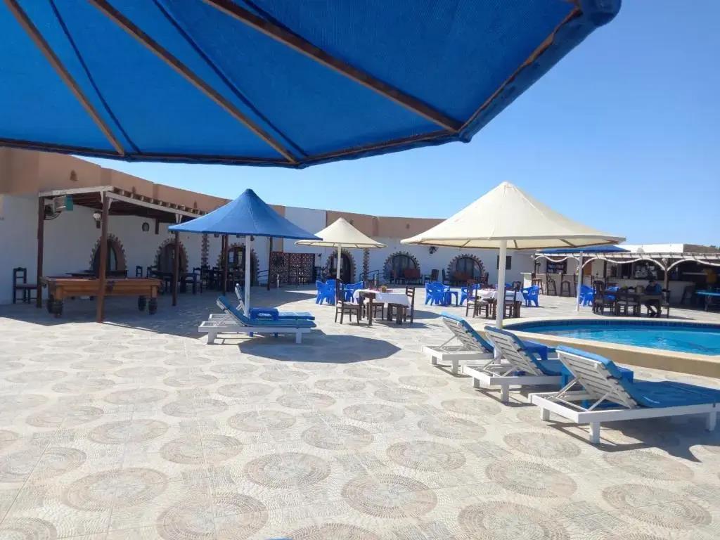 Dolphin Continental Hotel 3*