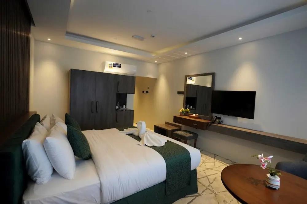 Green View Hotel 3*