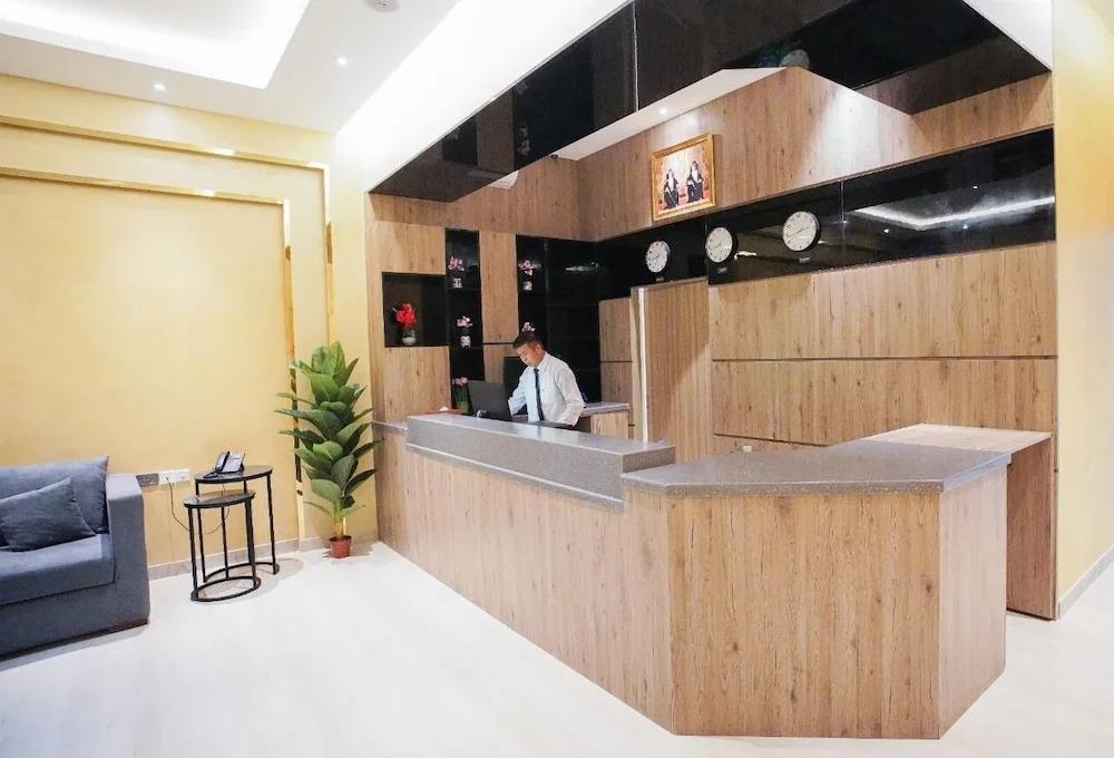 Green View Hotel 3*