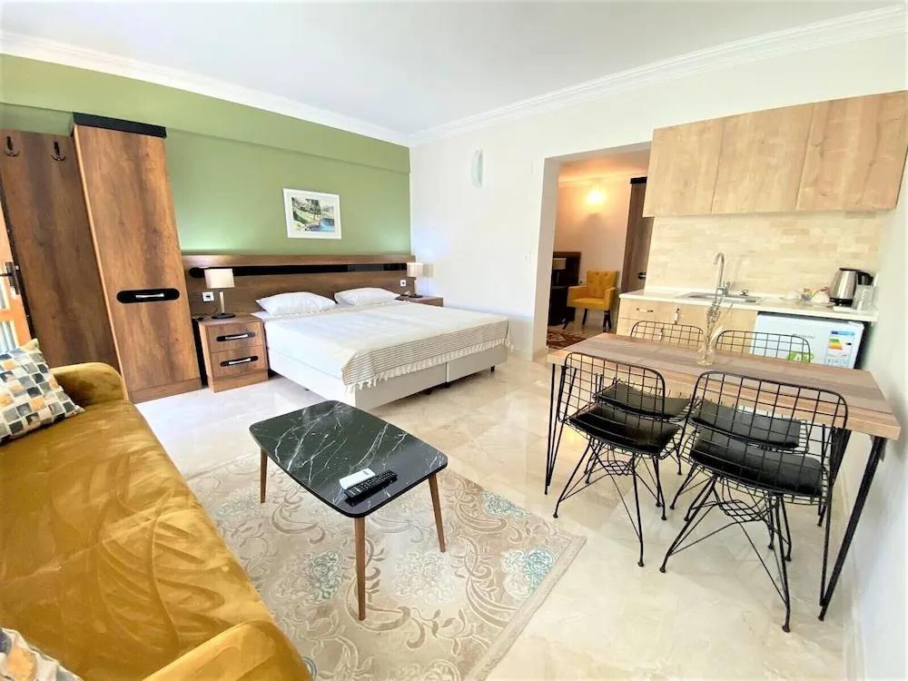 Guney Urla Suites 0*
