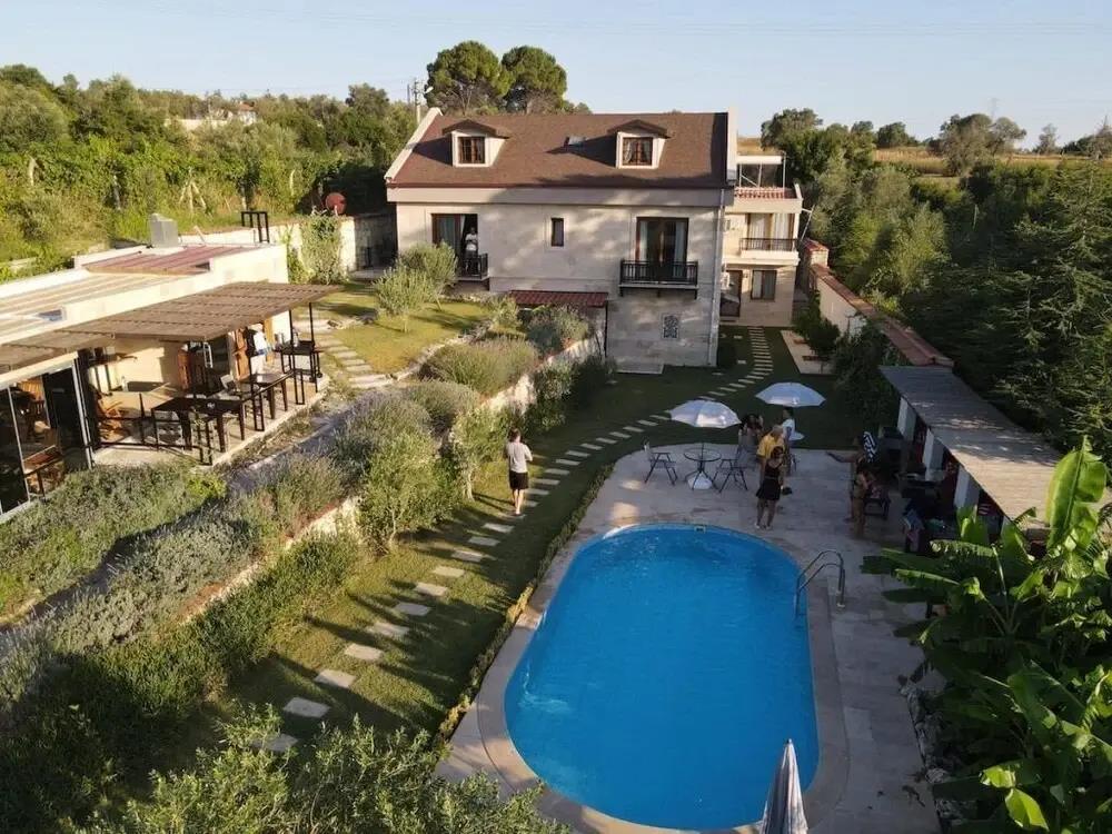 Guney Urla Suites 0*