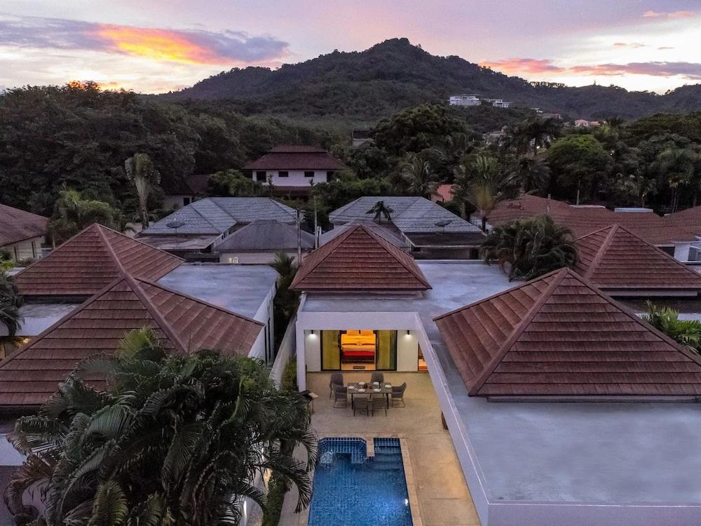 Oriental 3br Pool Villa 0*