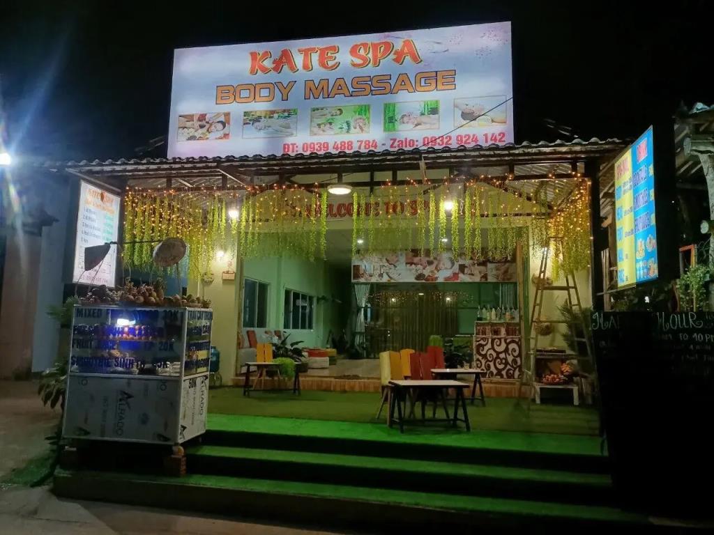 Prague Bungalow Phu Quoc 0*