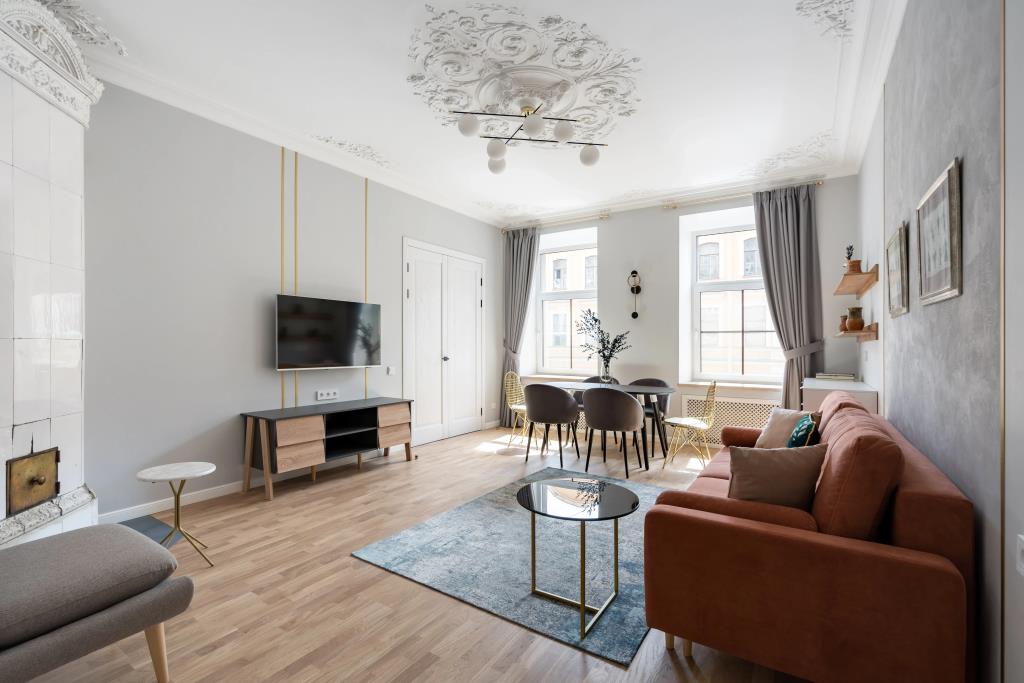 LetYourFlat Empire Apartments 0*