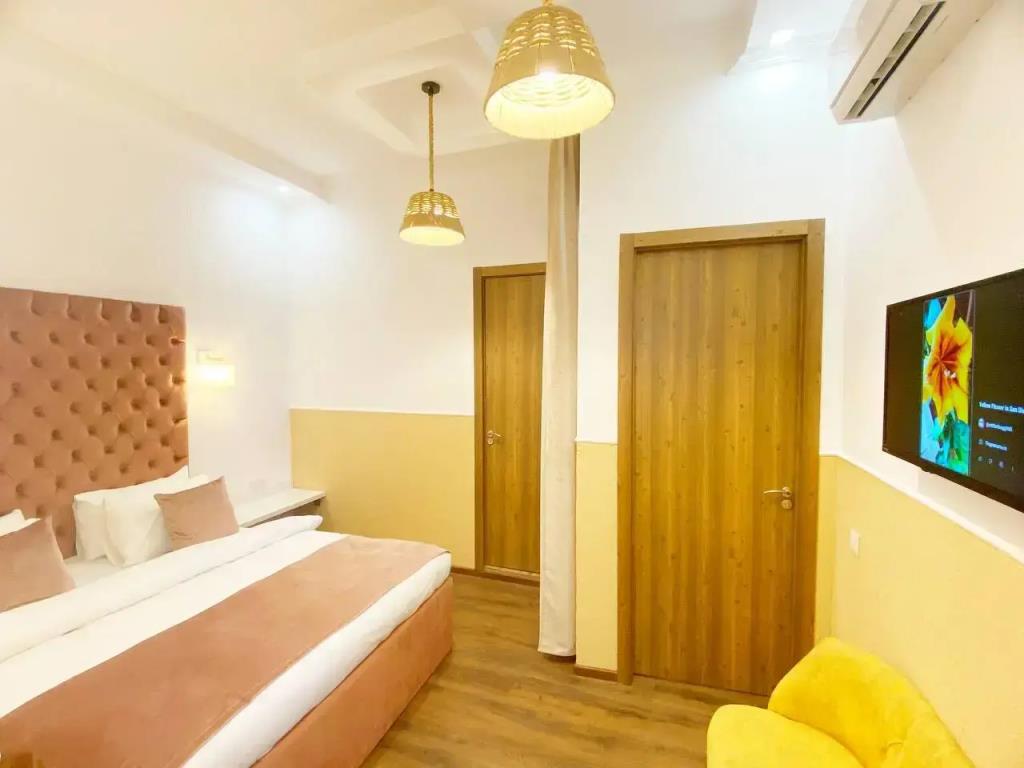 Orange Kutaisi Hotel 3*