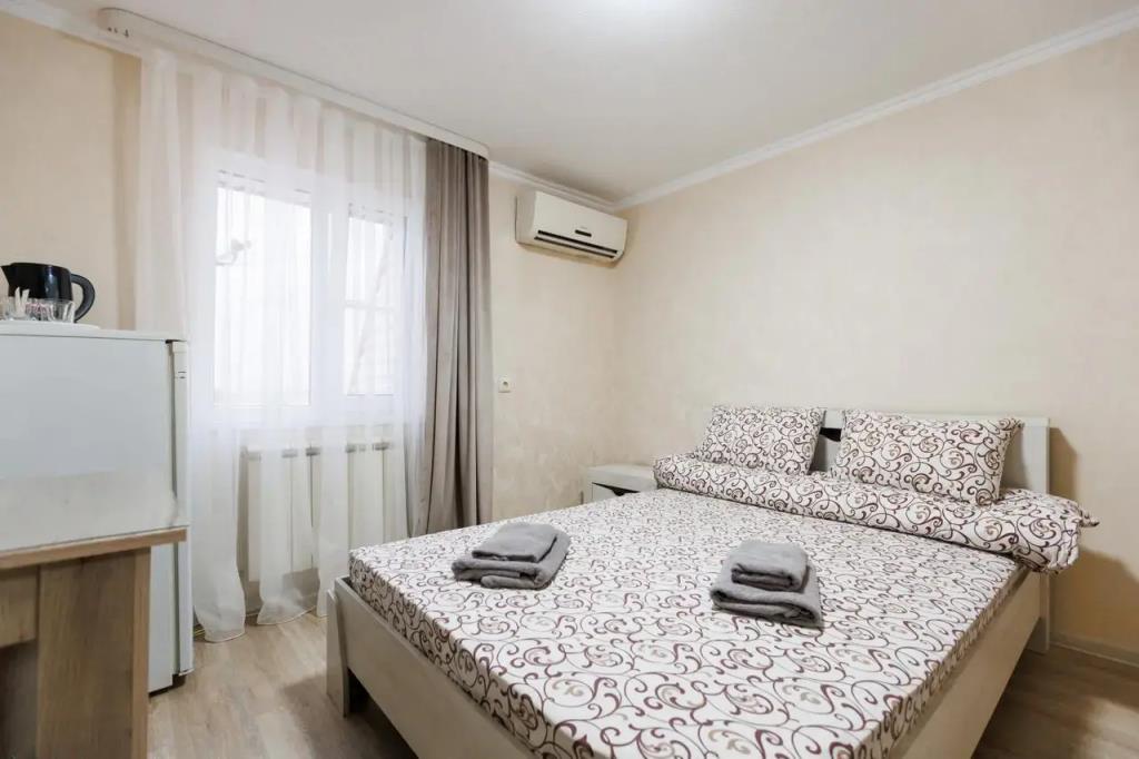 Lyuks Hotel 0*