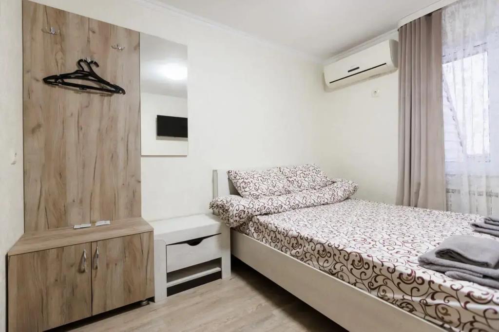 Lyuks Hotel 0*