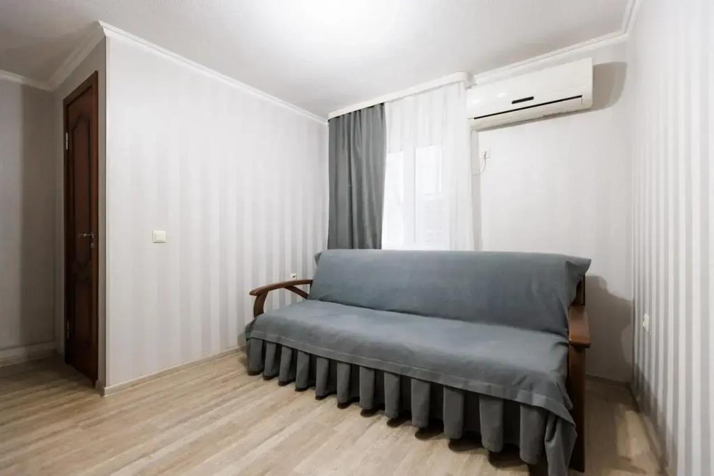 Lyuks Hotel 0*