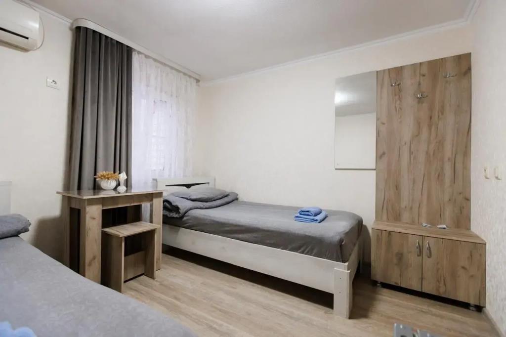 Lyuks Hotel 0*