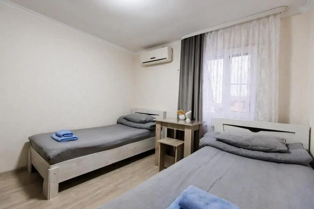 Lyuks Hotel 0*