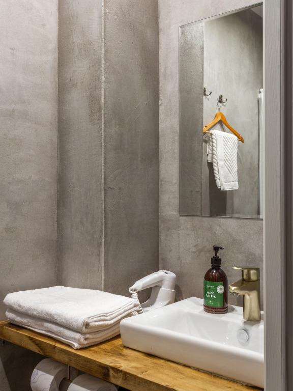Tikhonov Hotel 3*