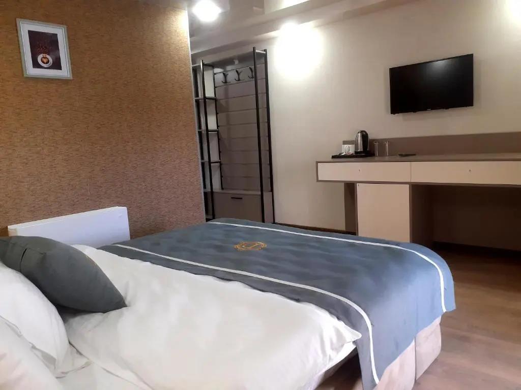 DADIANI Inn 3*