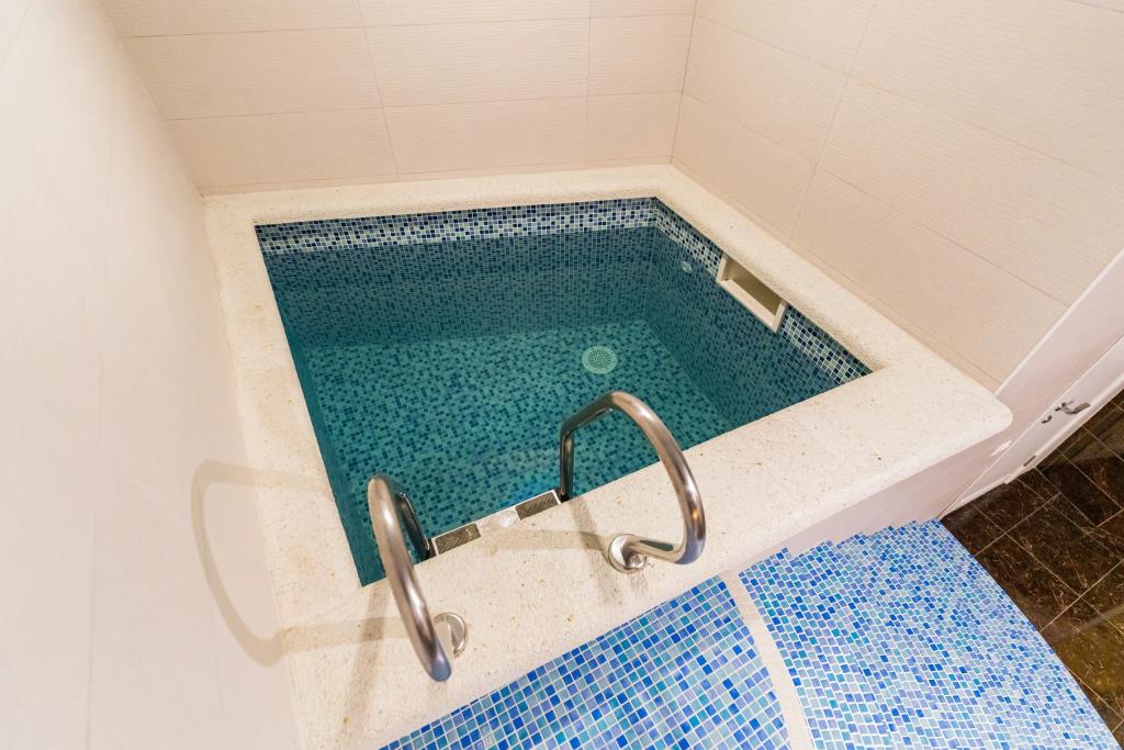 Pomido'r Hotel Boutique 4*