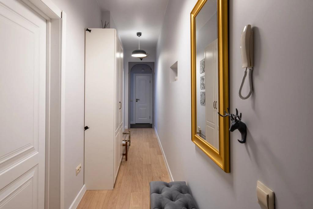 1912 na Svechnom pereulke Apartment 0*
