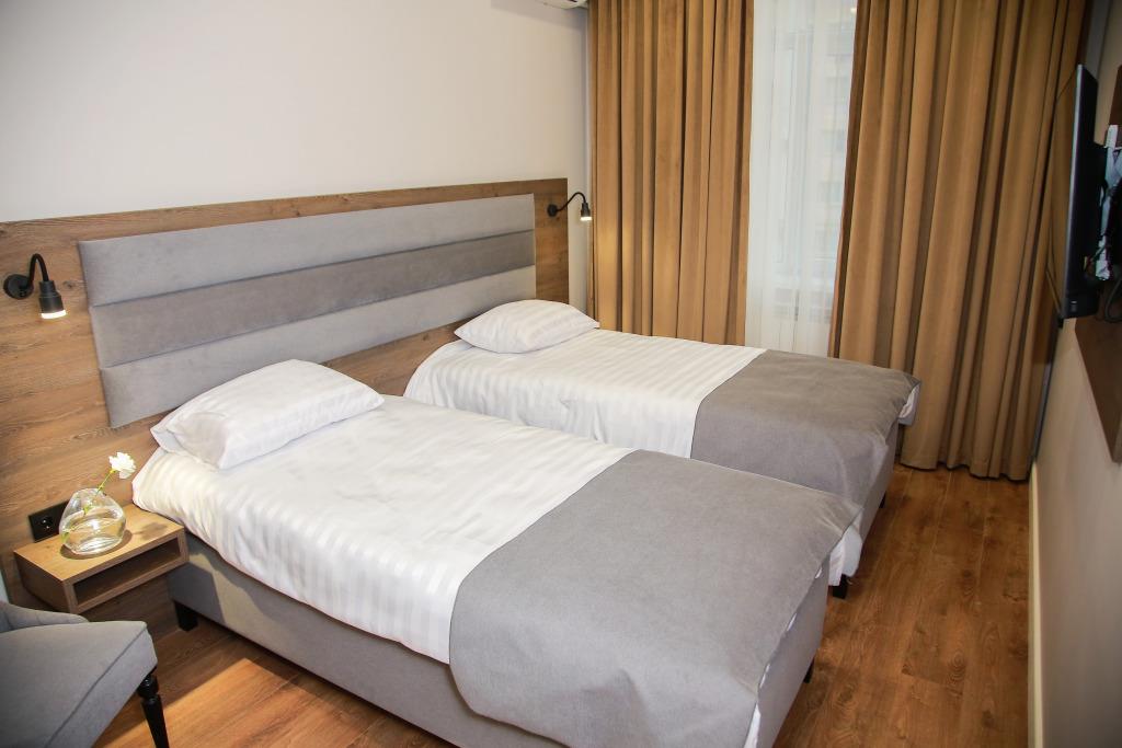 Buta Hotel 4*