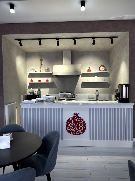 Buta Hotel 4*