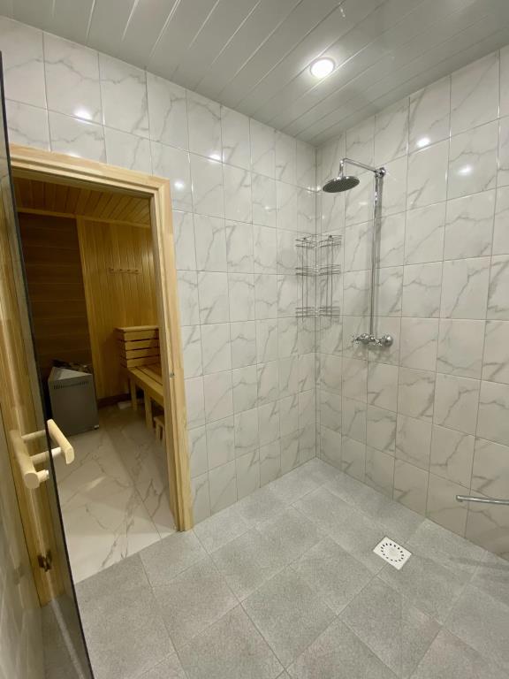 Kuray Hotel 3*