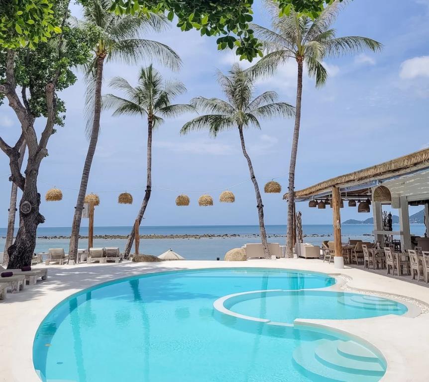 Elephant Beach Club & Resort Samui 4*