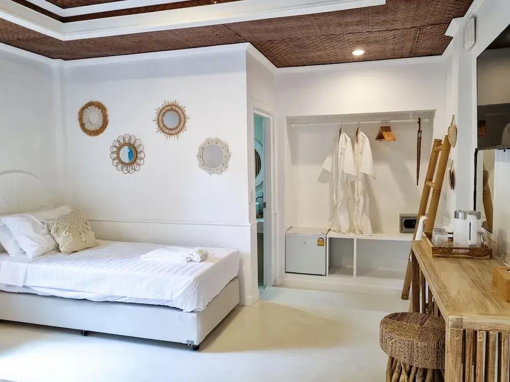 Elephant Beach Club & Resort Samui 4*