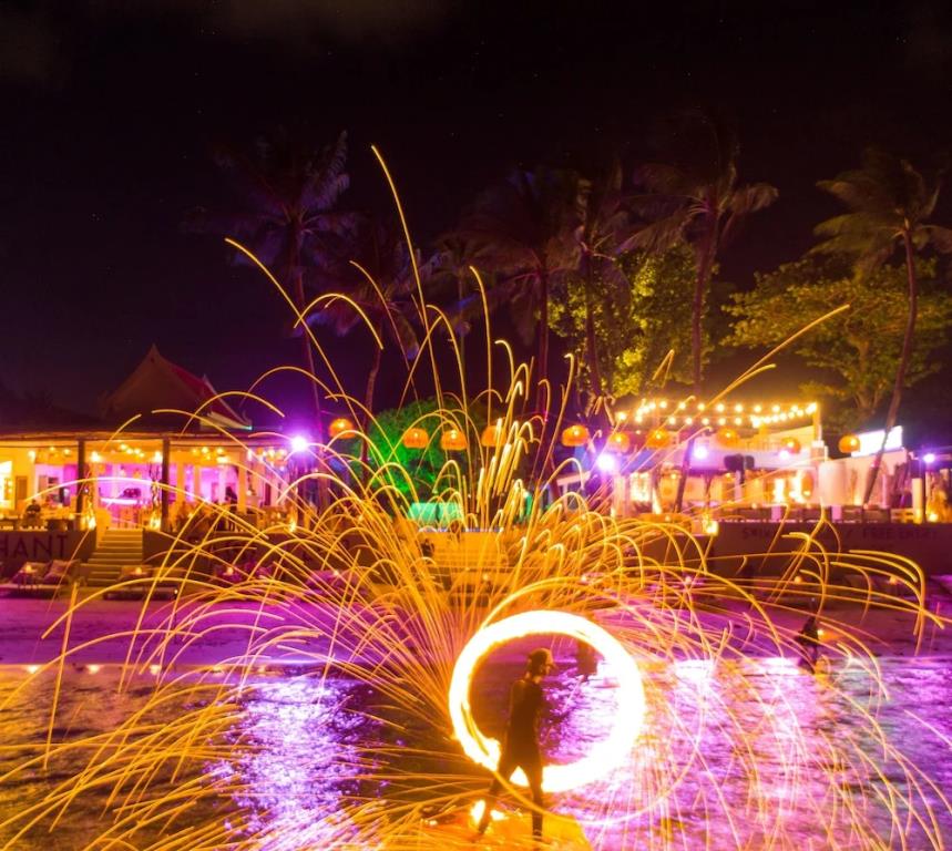 Elephant Beach Club & Resort Samui 4*