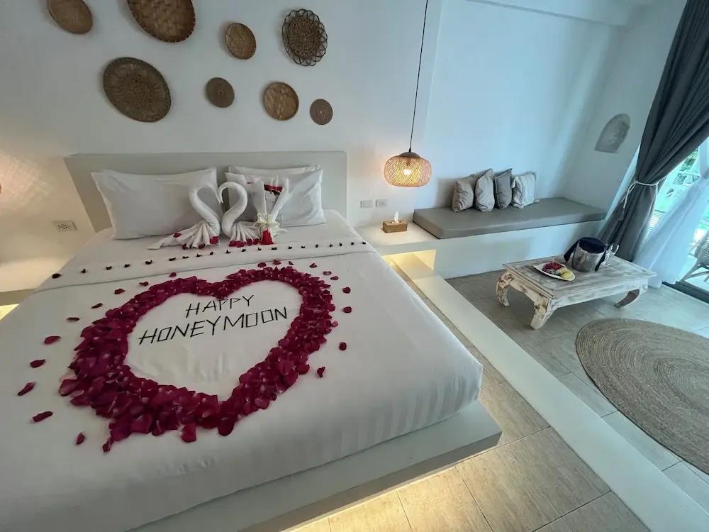Elephant Beach Club & Resort Samui 4*