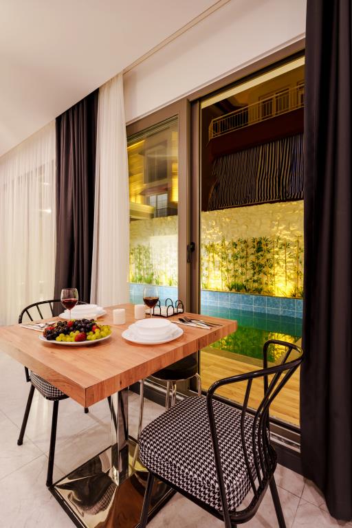 Mrt Suites Lara Hotel 0*