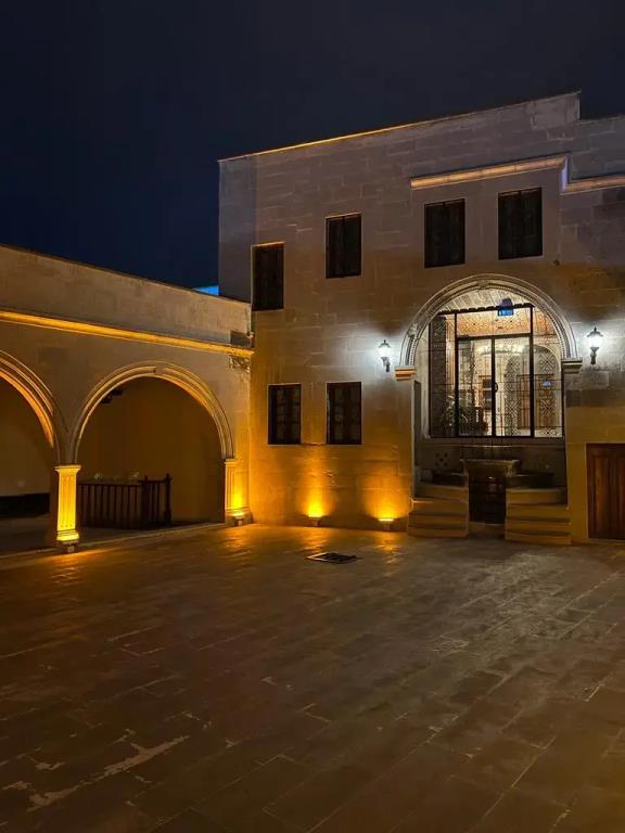 Four Mansions Hotel Boutique-hotel 0*