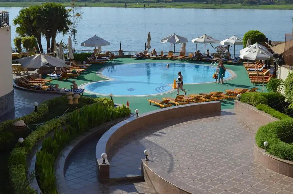 Lotus Luxor Hotel 3*