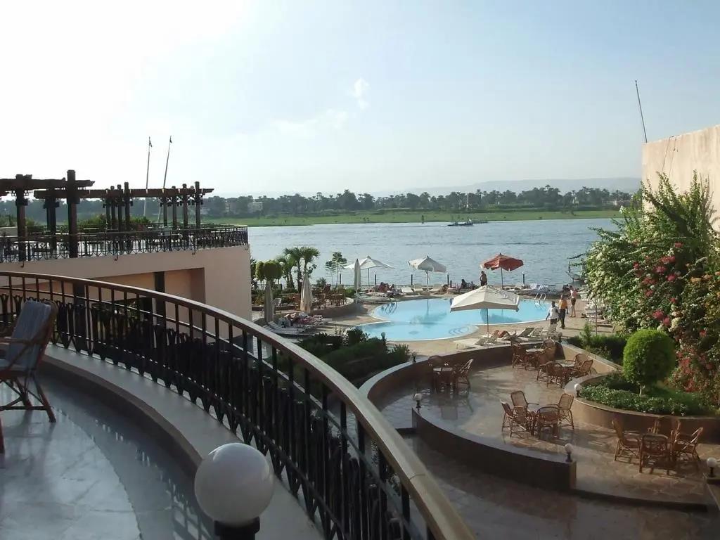 Lotus Luxor Hotel 3*