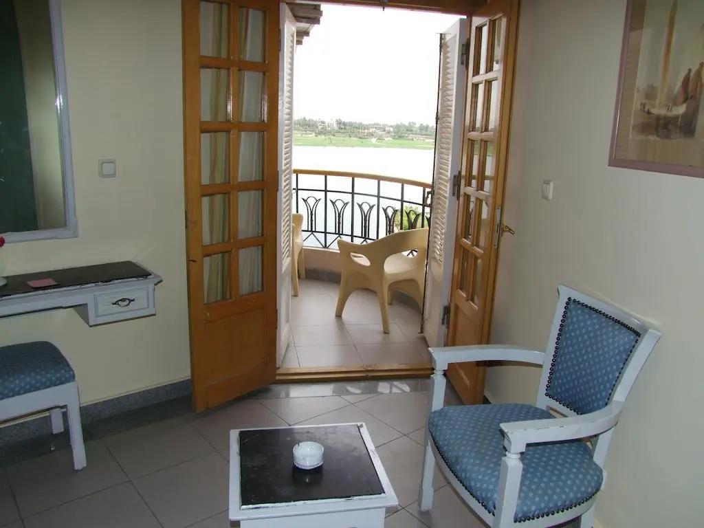 Lotus Luxor Hotel 3*
