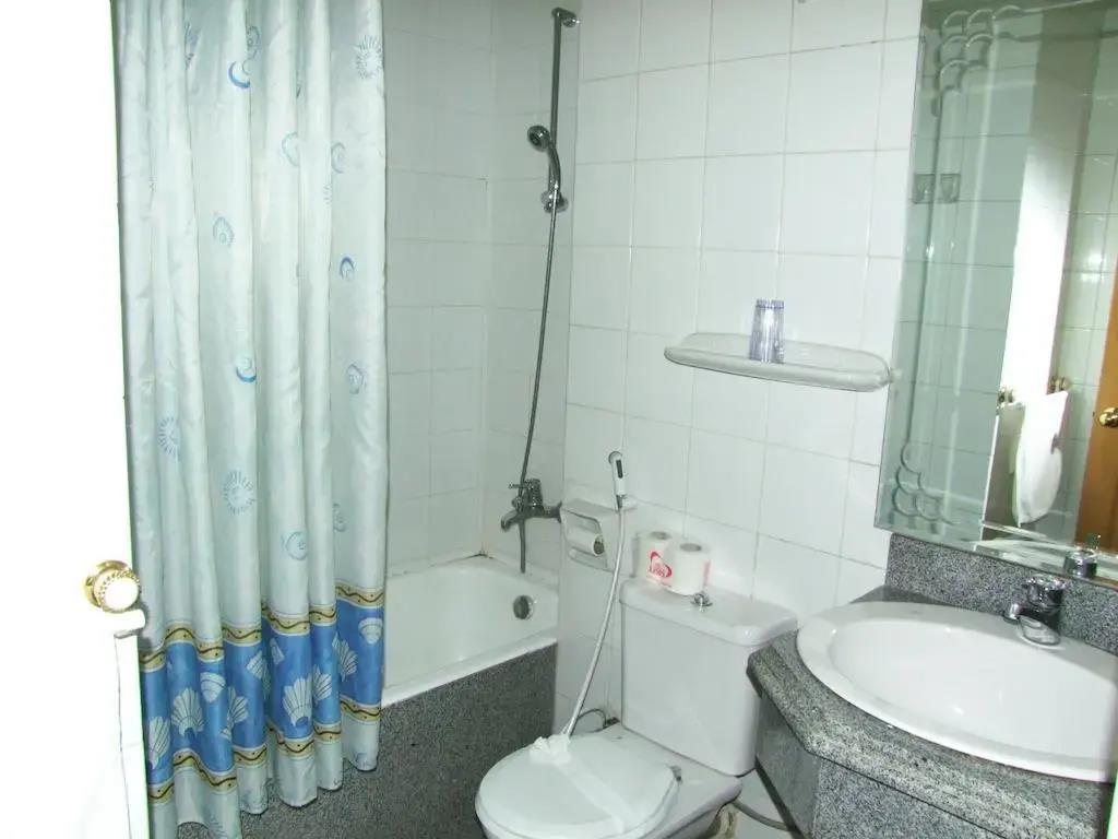 Lotus Luxor Hotel 3*