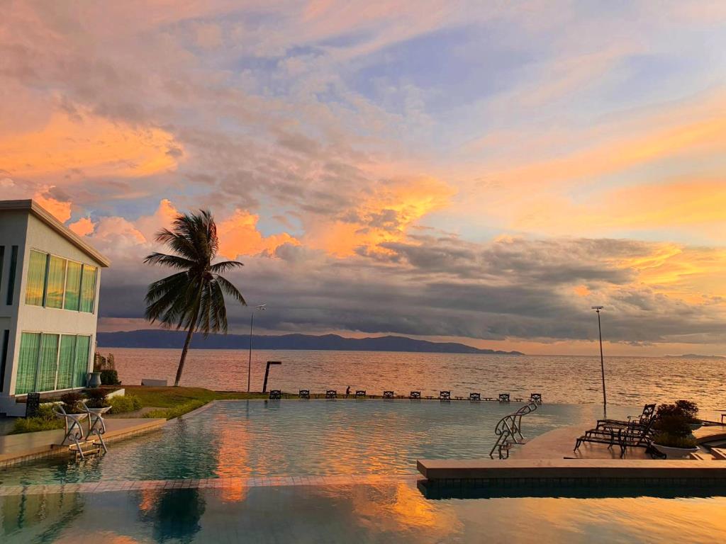 Vannee Golden Sands Resort Hotel 4*