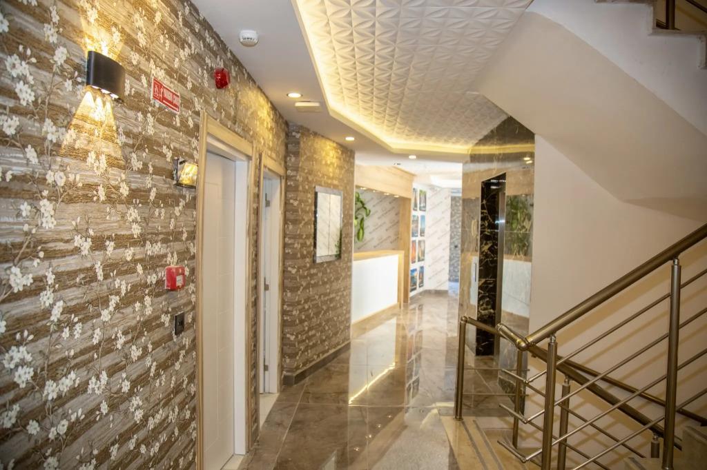BLOOMTALYA Hotel 0*