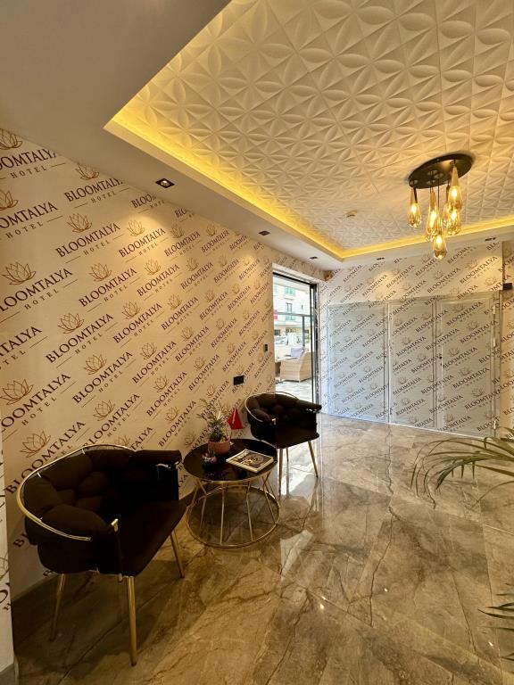 BLOOMTALYA Hotel 0*