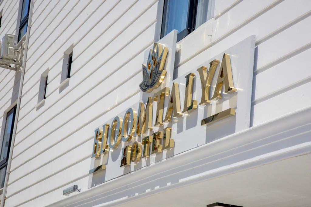 BLOOMTALYA Hotel 0*