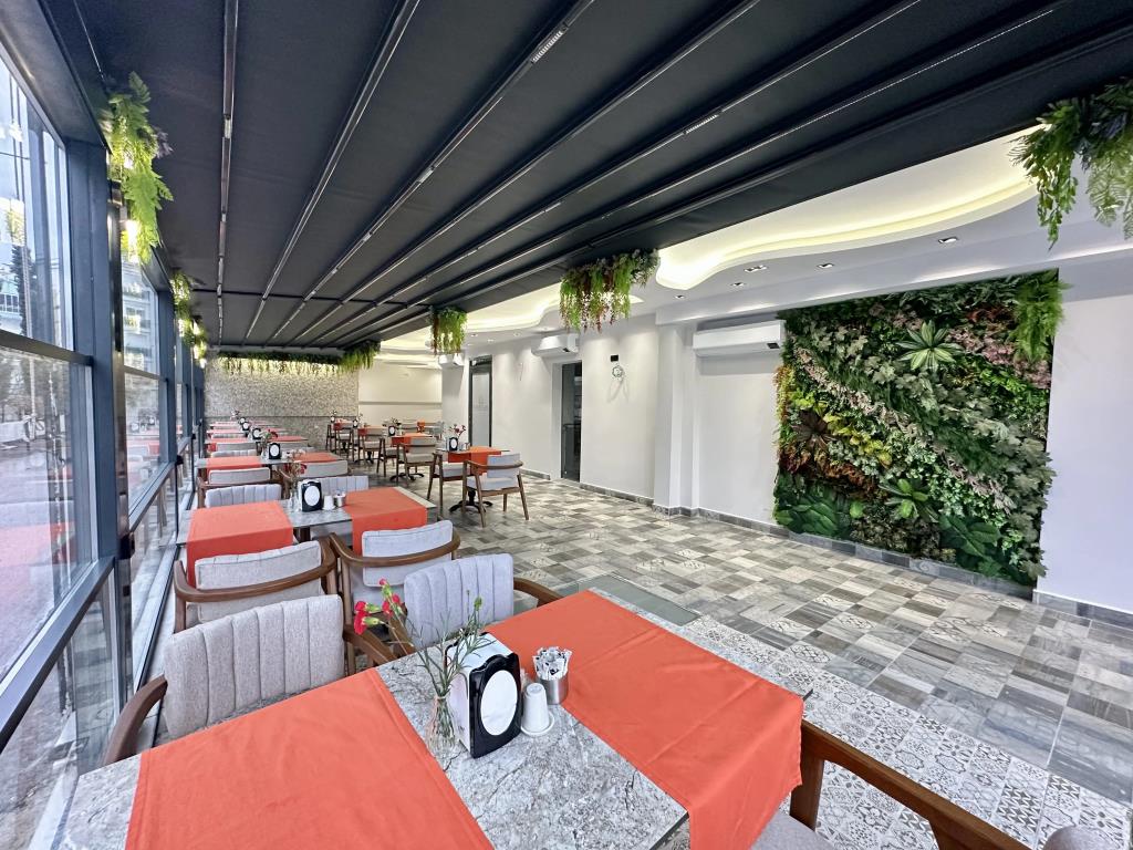 BLOOMTALYA Hotel 0*