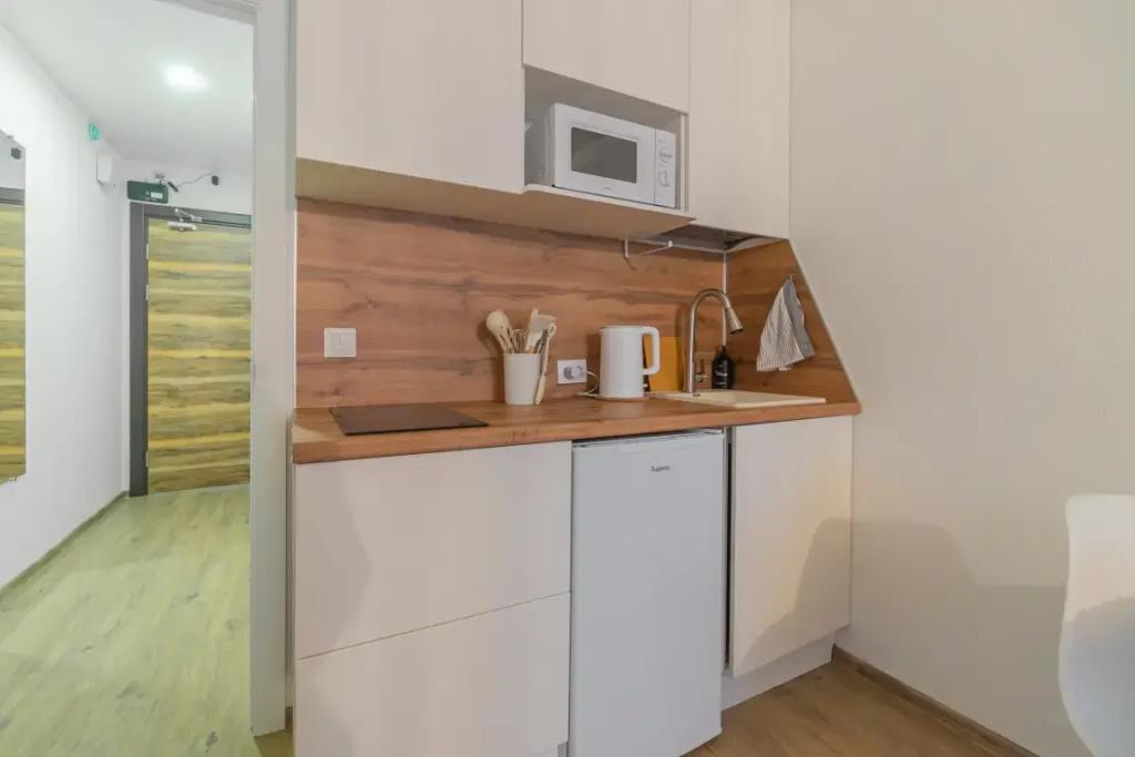 Apartment SalutApart 6W 0*