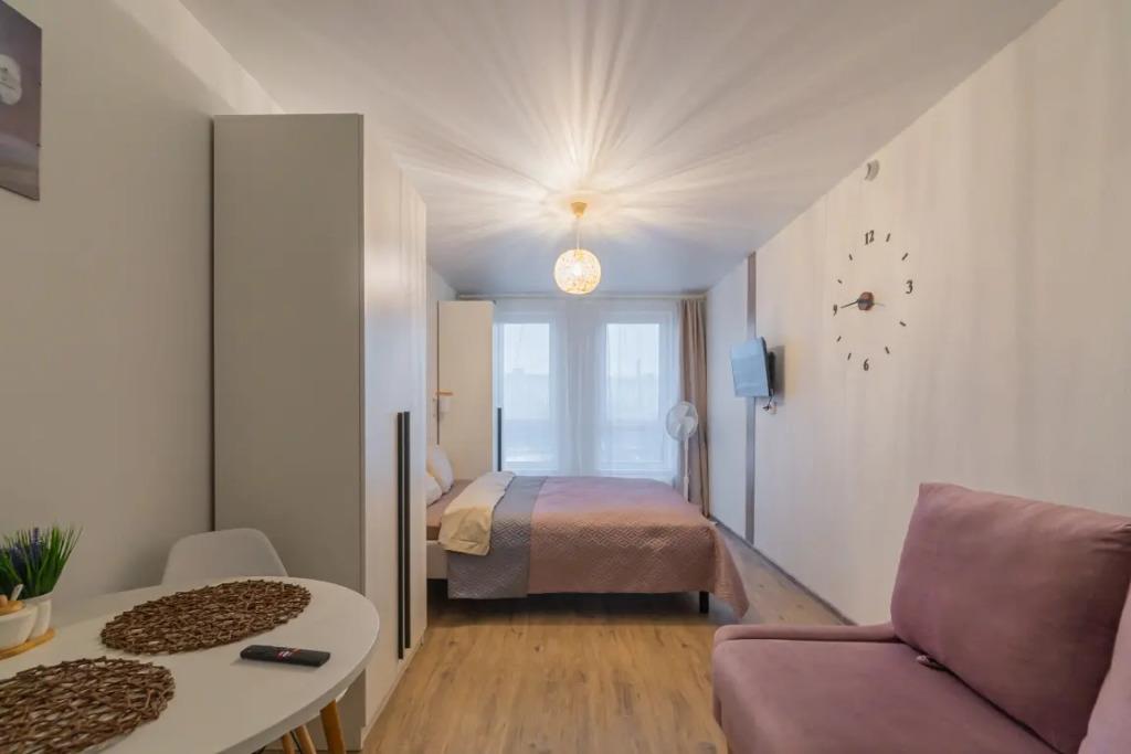 Apartment SalutApart 6W 0*