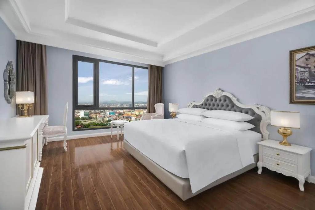 Four Points by Sheraton Lang Son 5*