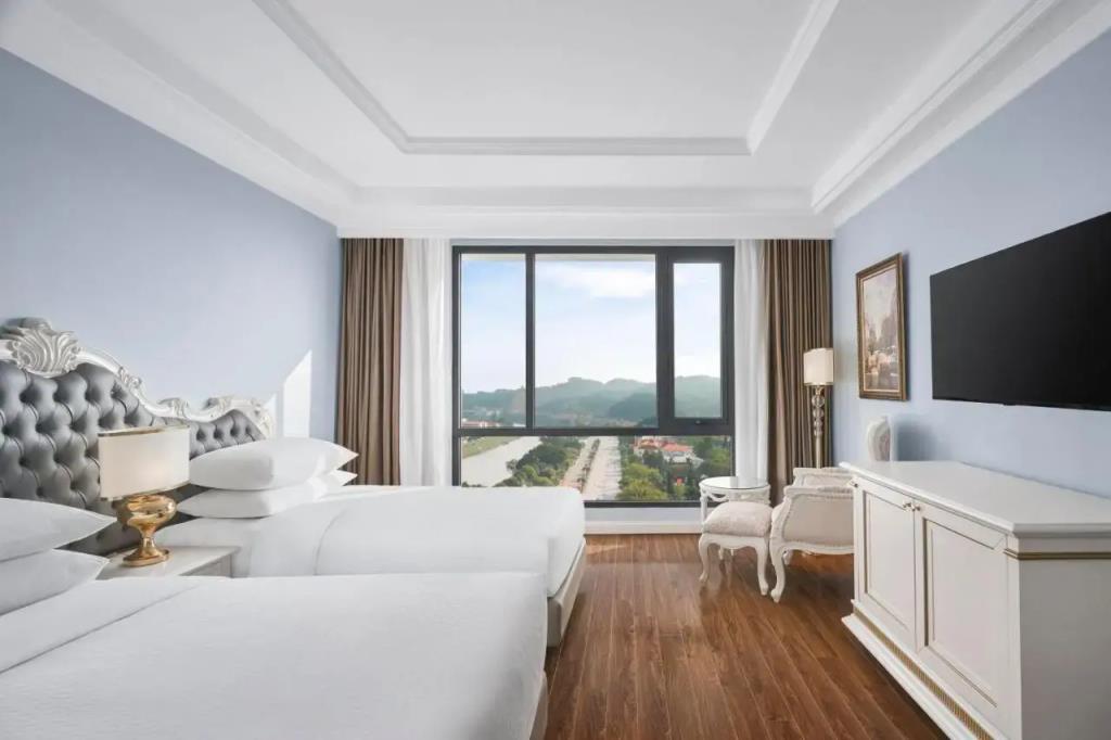 Four Points by Sheraton Lang Son 5*