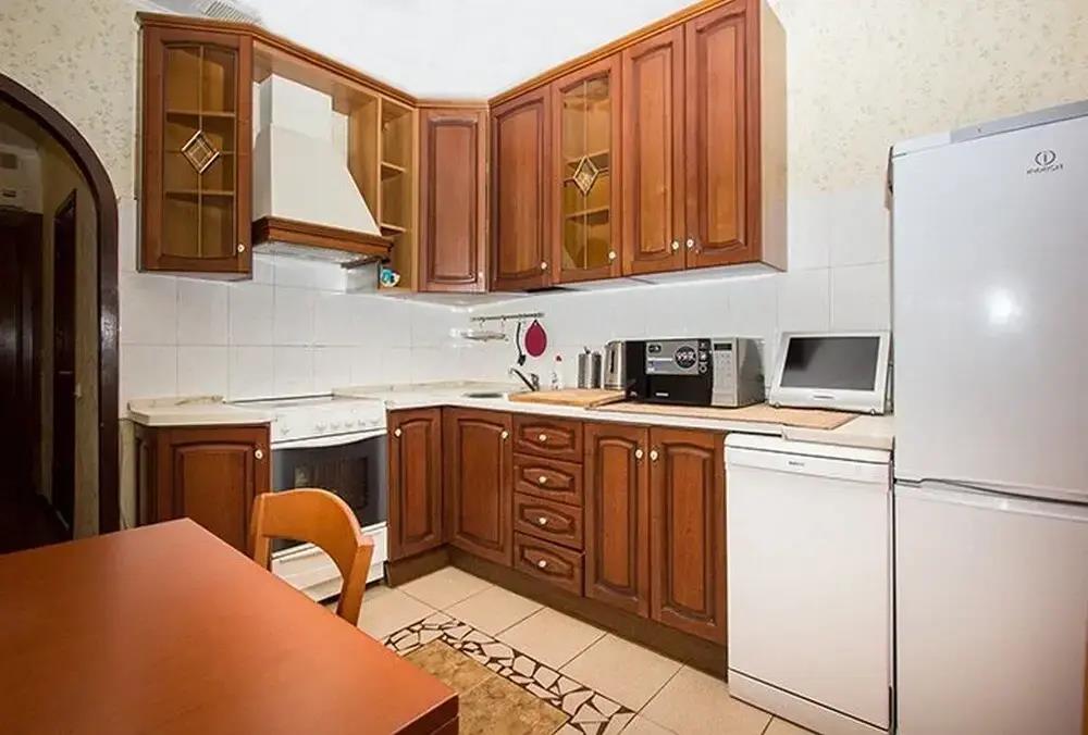 Apartlux na Amundsena 0*